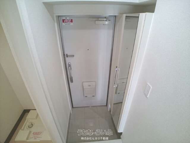 Modern 1K Apartment Near Tsubogawa Station, Naha, Okinawa - Thumbnail 2