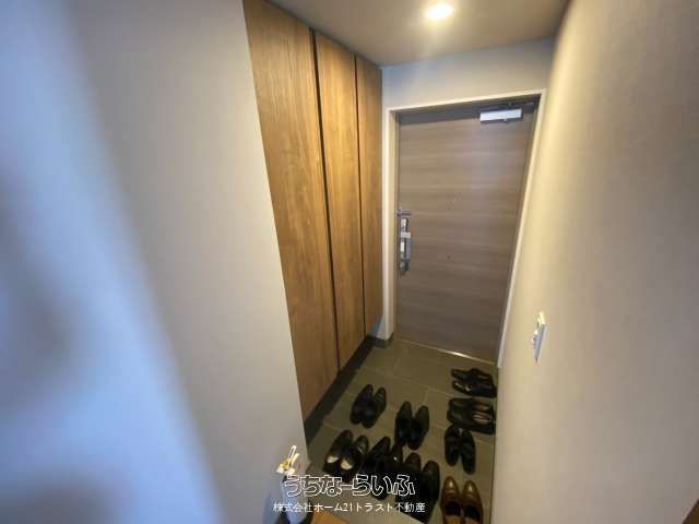 Premist Urasoe Minatogawa 908: 3LDK Apartment with West Coast Views - Thumbnail 2