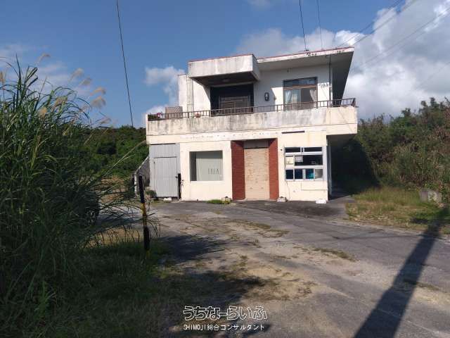 Shop with Residence for Sale in Uruma City, Okinawa - Thumbnail 3