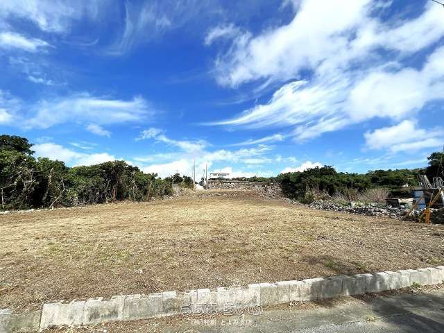 2020sqm Sloping Land with Ocean View Potential in Itoman, Okinawa - Thumbnail 2