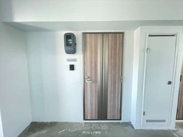 Rent 1K Apartment in Naha, Okinawa - Pet Friendly, No Deposit - Thumbnail 3
