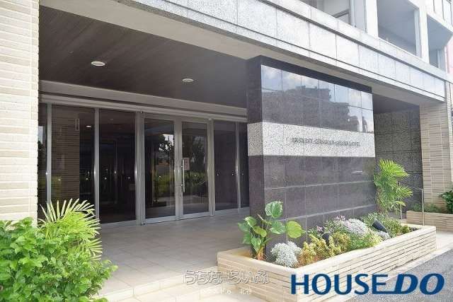 Premist Ginowan Grand Level 8F Ocean View 3LDK Apartment - Thumbnail 2