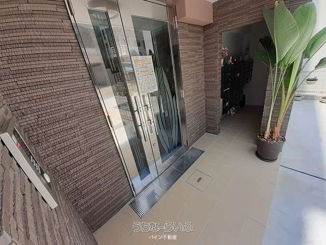 1K Apartment for Rent in Naha Asato, Near Makishi Station - Thumbnail 3