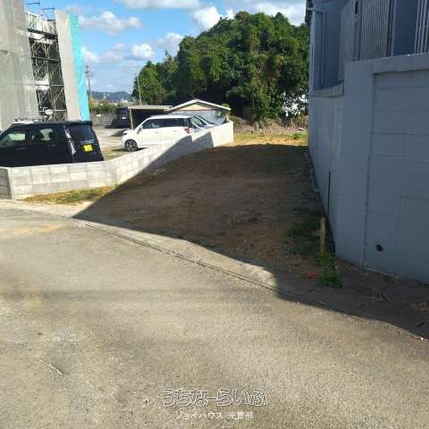 195 Tsubo Land Plot for Sale in Uruma City, Okinawa - Thumbnail 2
