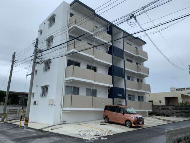 Rare 2LDK Apartment for Rent in Ginowan, Okinawa - Thumbnail 2