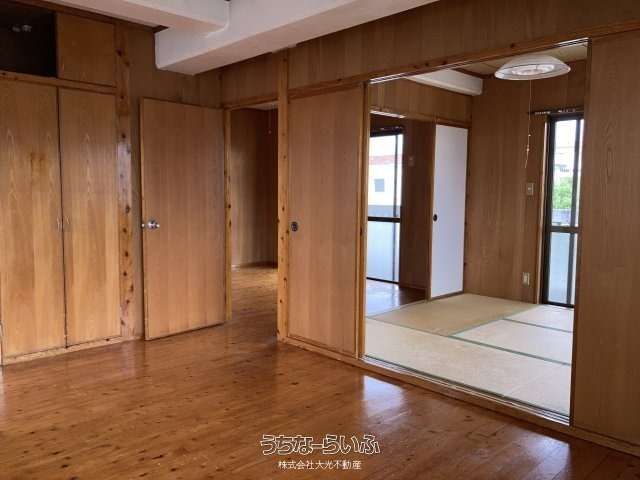 Ooya Apartment 302: 2DK Rental in Okinawa City - Thumbnail 3