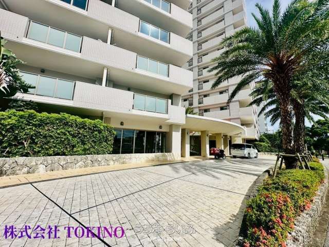 Ocean View 2LDK Apartment in Tomigusuku, Okinawa - Thumbnail 3
