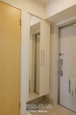 Modern 1DK Apartment for Rent in Urasoe, Okinawa - Sakari Caravan - Thumbnail 2