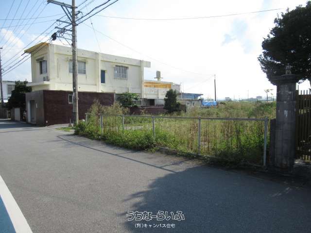 990m² Residential Land for Sale in Nakagusuku Village, Okinawa - Thumbnail 3