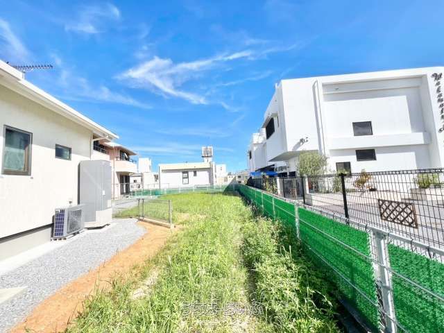 76 Tsubo Vacant Land in Okinawa City - No Building Conditions - Thumbnail 4