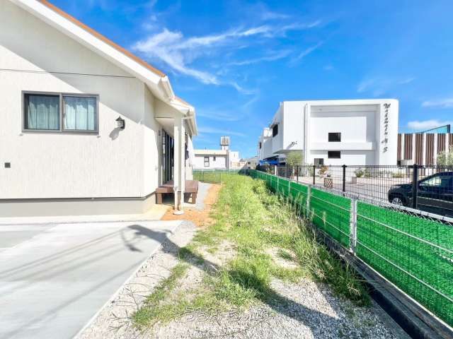 76 Tsubo Vacant Land in Okinawa City - No Building Conditions - Thumbnail 3