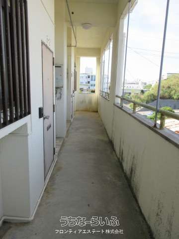 Irabu Apartment 301 for Rent in Naha City, Okinawa - Thumbnail 2