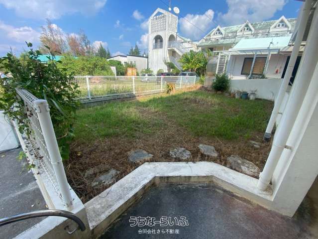 Two-Building Resort Property in Onna Village, Okinawa - Thumbnail 4
