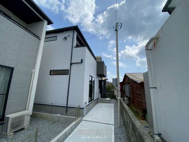 New 4LDK Detached House for Sale in Uruma, Okinawa - Thumbnail 3