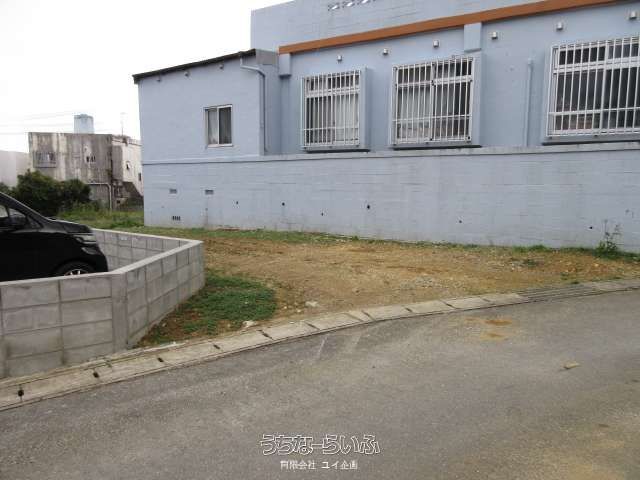 647.2m² Land for Sale in Uruma City, Okinawa - 35.2M Yen - Thumbnail 3
