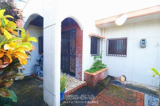 4LDK Single-Story RC House for Sale in Urasoe, Okinawa - Thumbnail 2