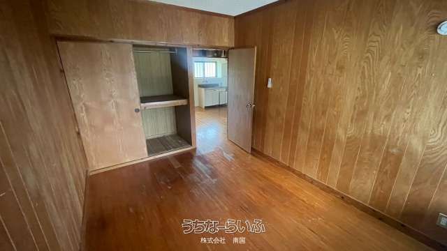 Hanjo Apartment 2DK for Rent in Okinawa City - Thumbnail 4