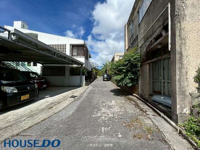 288.37㎡ High-View Residential Plot in Nishihara, Okinawa - Thumbnail 2