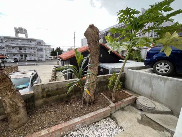 Renovated 2DK Apartment for Rent in Ishigaki City, Okinawa - Thumbnail 2