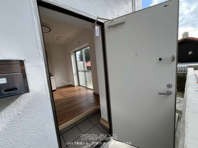 Renovated 2DK Apartment for Rent in Ishigaki City, Okinawa - Thumbnail 3