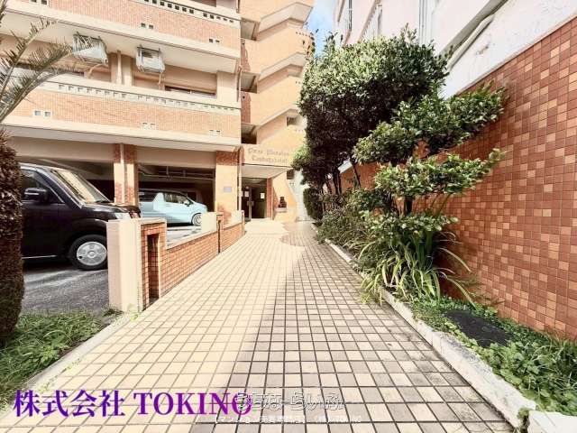 Lions Mansion Tsuboya No. 2 Apartment for Sale in Naha, Okinawa - Thumbnail 2