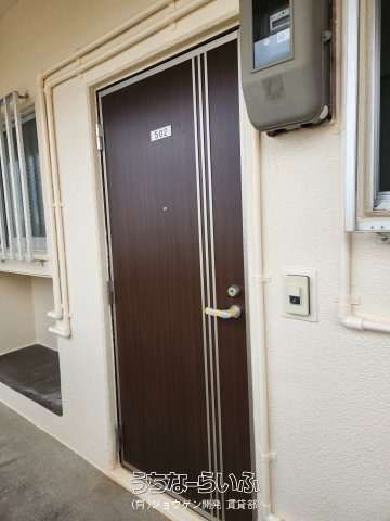 Renovated 1LDK Apartment for Rent in Ginowan City, Okinawa - Thumbnail 2