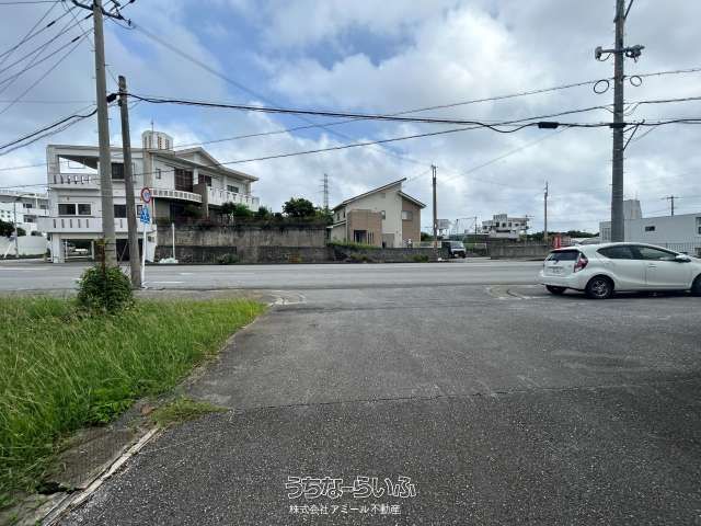 1275 sqm Land for Sale in Uken, Uruma City, Okinawa - Thumbnail 3