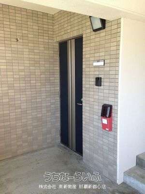 2LDK Apartment for Rent in Naha, Okinawa with Parking - Thumbnail 3