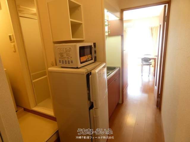 Leopalace iZ 206: 1K Apartment for Rent in Tomigusuku, Okinawa - Thumbnail 4
