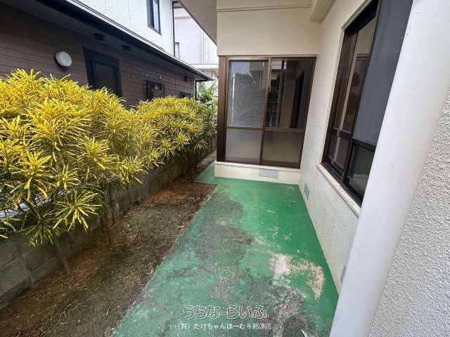 3LDK Detached House for Rent in Okinawa City with Garden - Thumbnail 4