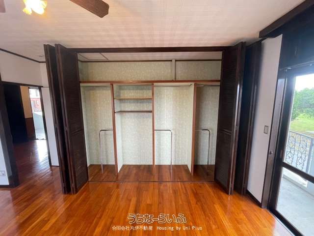 Espoir Kaibo 4LDK Rental Apartment in Okinawa City - Thumbnail 3