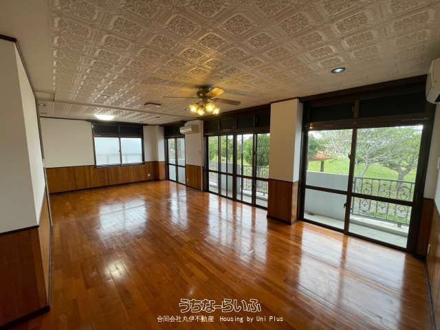 Espoir Kaibo 4LDK Rental Apartment in Okinawa City - Thumbnail 4