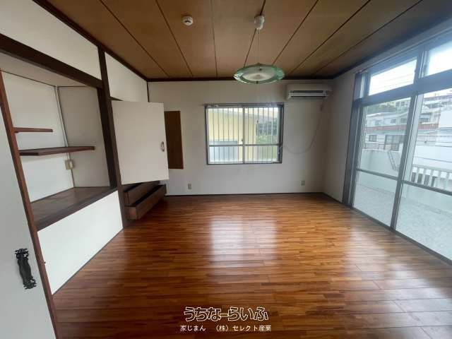 2LDK House for Rent in Quiet Urasoe Neighborhood, Okinawa - Thumbnail 4