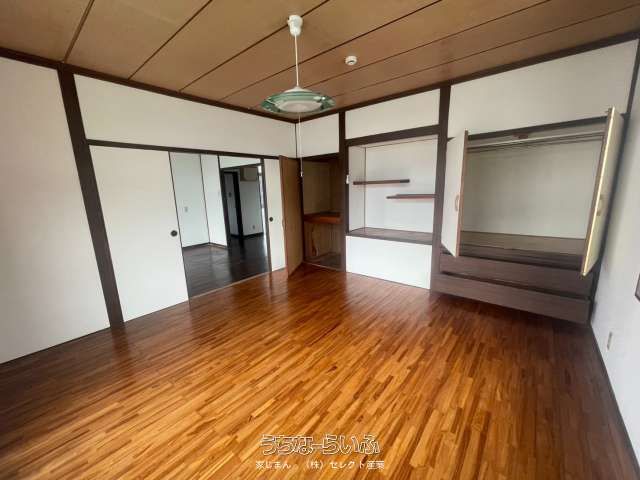 2LDK House for Rent in Quiet Urasoe Neighborhood, Okinawa - Thumbnail 3
