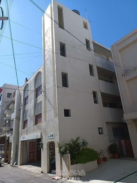 12-Unit Investment Apartment for Sale in Naha, Okinawa - Thumbnail 4