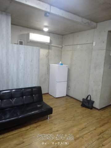 Modern Studio Apartment near Omoromachi Station, Naha - Thumbnail 4