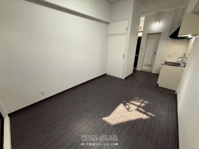 1-Room Apartment for Rent in Shuri Daimoncho, Naha, Okinawa - Thumbnail 4