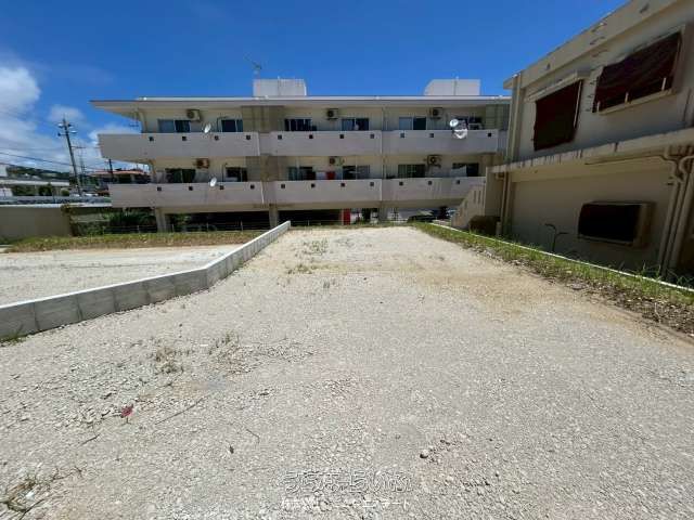 158.12 sqm Flat Residential Land for Sale in Okinawa City - Thumbnail 3