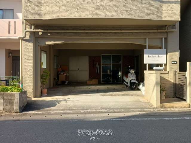 6LDK Two-Generation RC House with Office in Urasoe, Okinawa - Thumbnail 4
