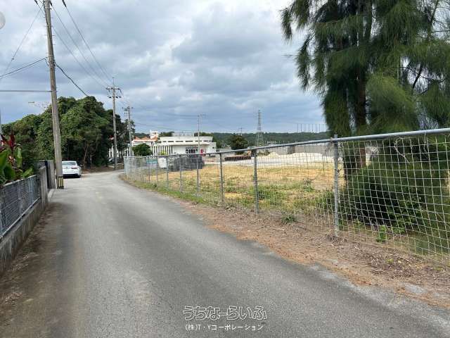 1824 sqm Land for Sale in Noborikawa, Okinawa City - Thumbnail 4