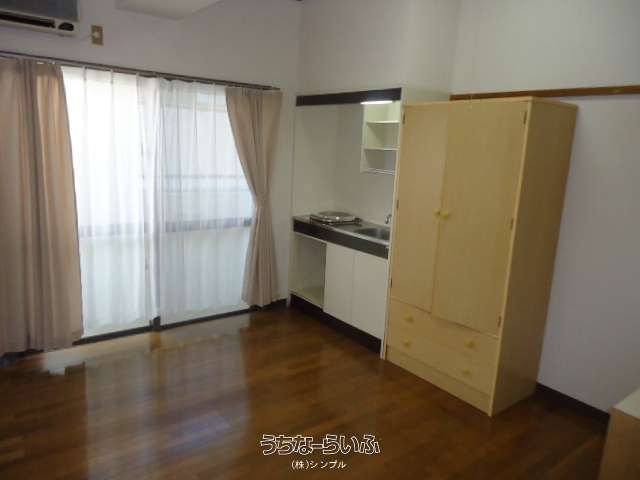 1R Studio Apartment for Rent in Naha, Okinawa with Free Internet - Thumbnail 3