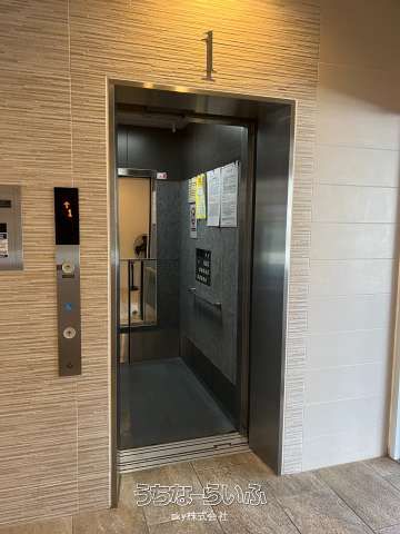 Premium Court Yogi Second 2LDK Apartment for Rent in Okinawa City - Thumbnail 3