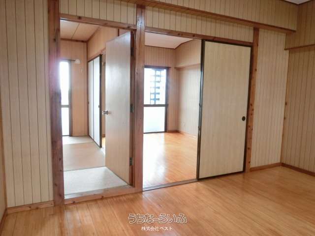2DK Apartment for Rent in Ginowan, Okinawa - Asaka Building 303 - Thumbnail 4