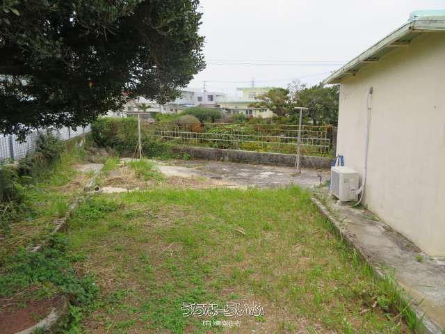 Tenanted 3LDK Single-Story House on Leased Land in Okinawa City - Thumbnail 4