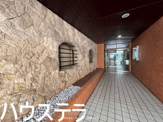 Renovated 1R Apartment for Sale in Lions Mansion Maeshima, Naha - Thumbnail 3