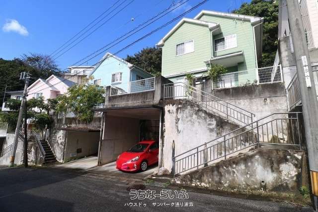 Hilltop 3LDK Steel House for Sale in Urasoe, Okinawa - Thumbnail 3