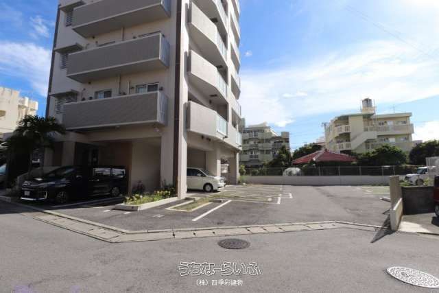 3LDK Apartment for Sale in Naha's Shikina District, Okinawa - Thumbnail 2