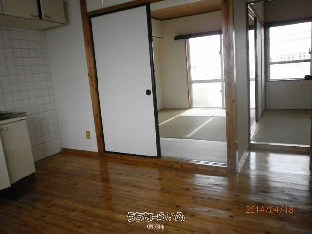 2DK Apartment for Rent near Furujima Station, Naha - Thumbnail 2
