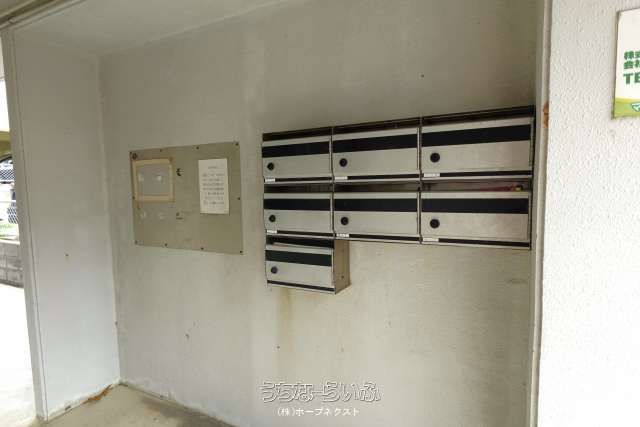3LDK Apartment for Rent in Makabi, Naha with Parking - Thumbnail 2