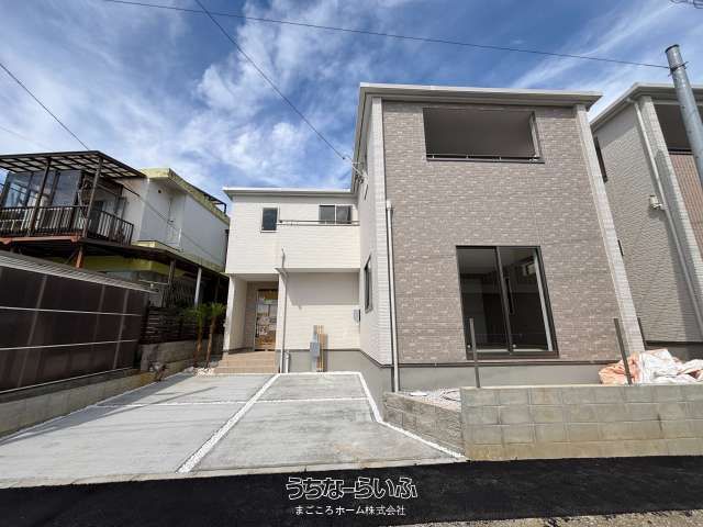 New 3LDK House for Sale in Ginowan, Okinawa - Family Closet - Thumbnail 3